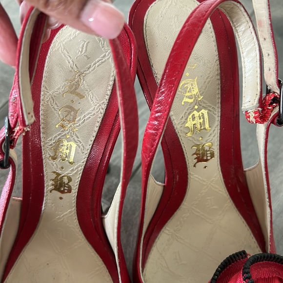 Gorgeous red heels with adjustable straps - Picture 7 of 11